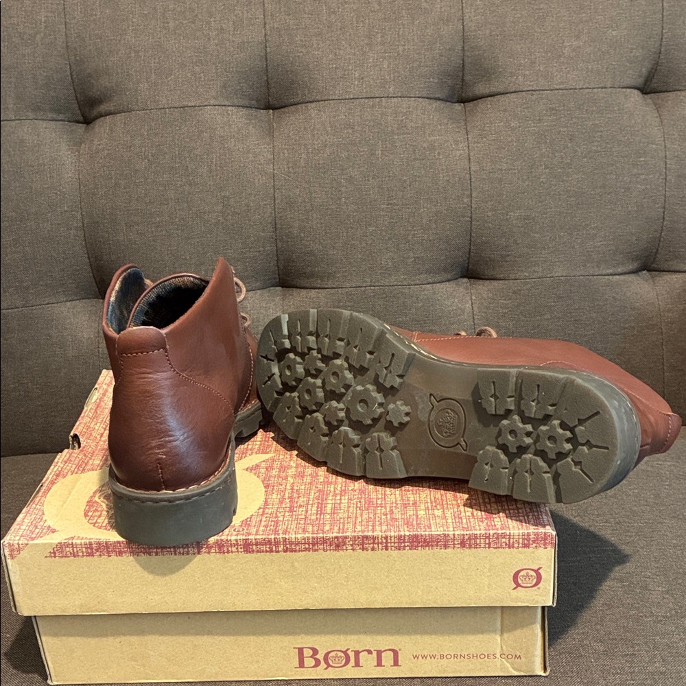 Born Women's Dark Brown Leather Chukka Boots - Picture 5 of 7